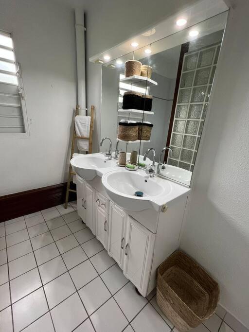 Appartement F4 Petit Bourg Екстер'єр фото