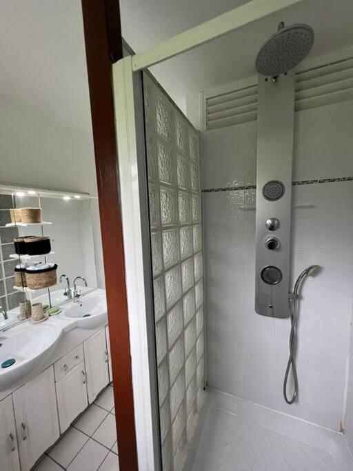 Appartement F4 Petit Bourg Екстер'єр фото